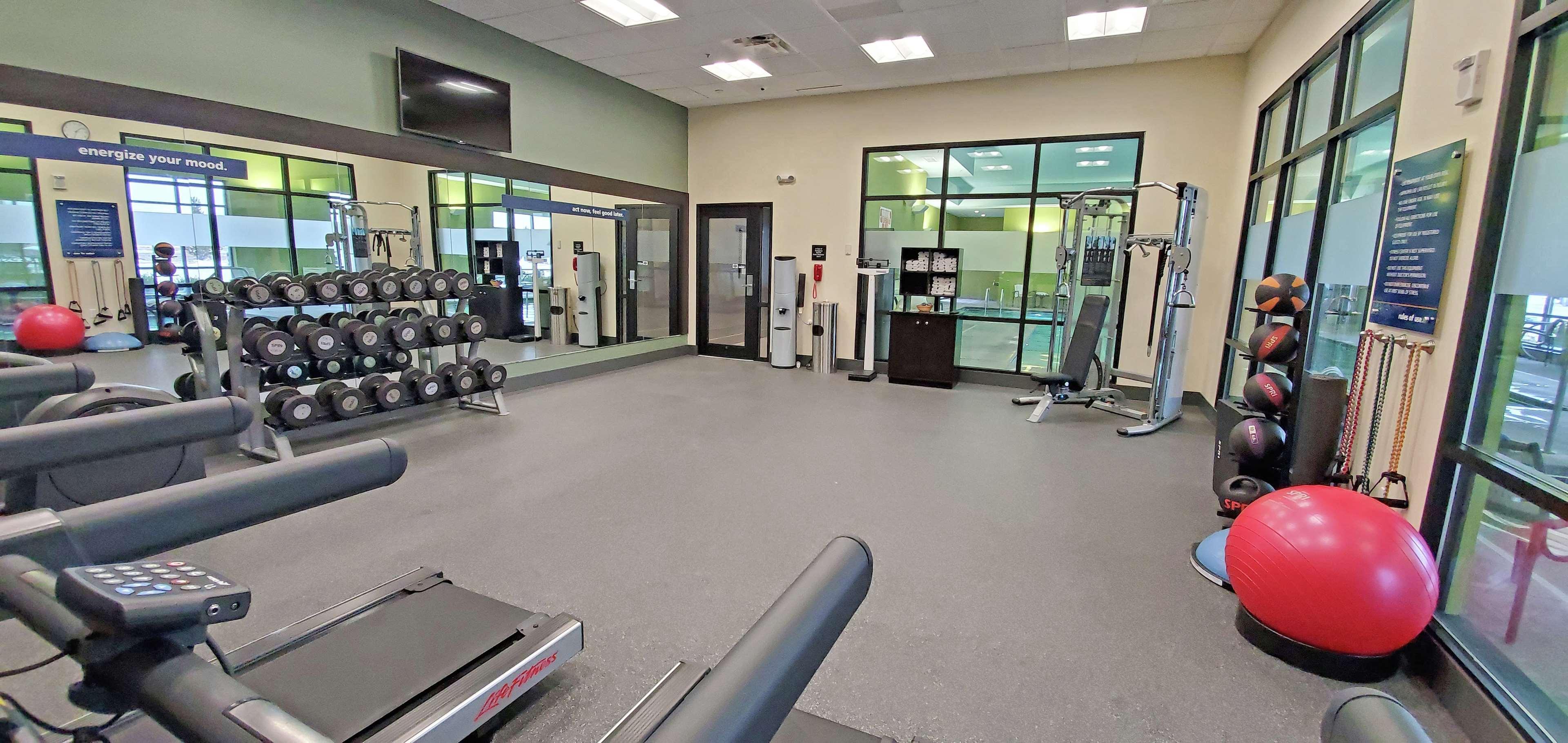 Hampton Inn Карни Экстерьер фото