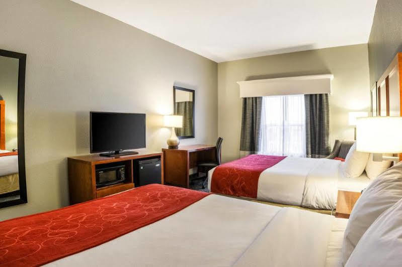 Hampton Inn Карни Экстерьер фото