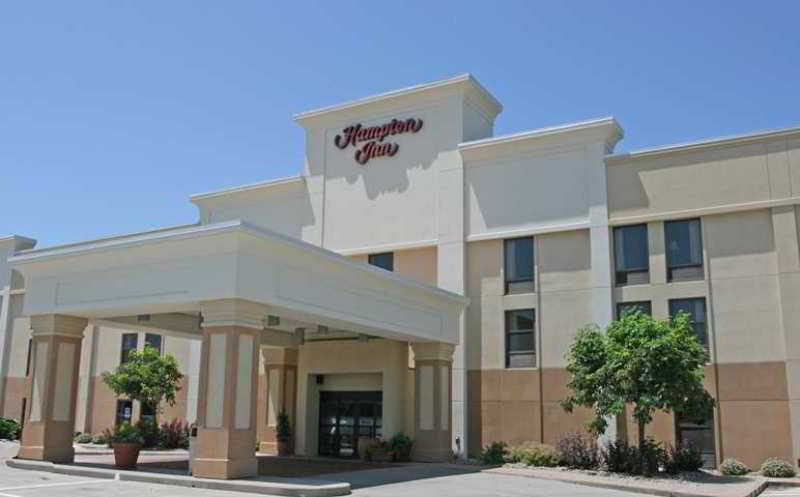 Hampton Inn Карни Экстерьер фото